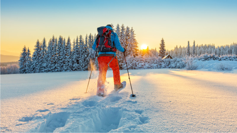 En jeu : 2 paires de raquettes à neige GV, 2 sacs de transport et 2 paires de bâtons à gagner !