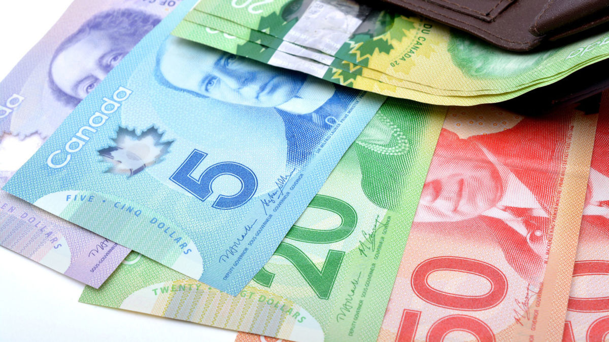 9 prix en argent de 100$ chacun et 1 prix de 2000$ à remporter !