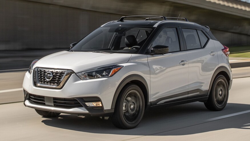 A gagner :2 voitures Nissan Kicks S, 2 fumoirs Pitboss, 2 tondeuses et coupe-bordures sans fil Dewalt !