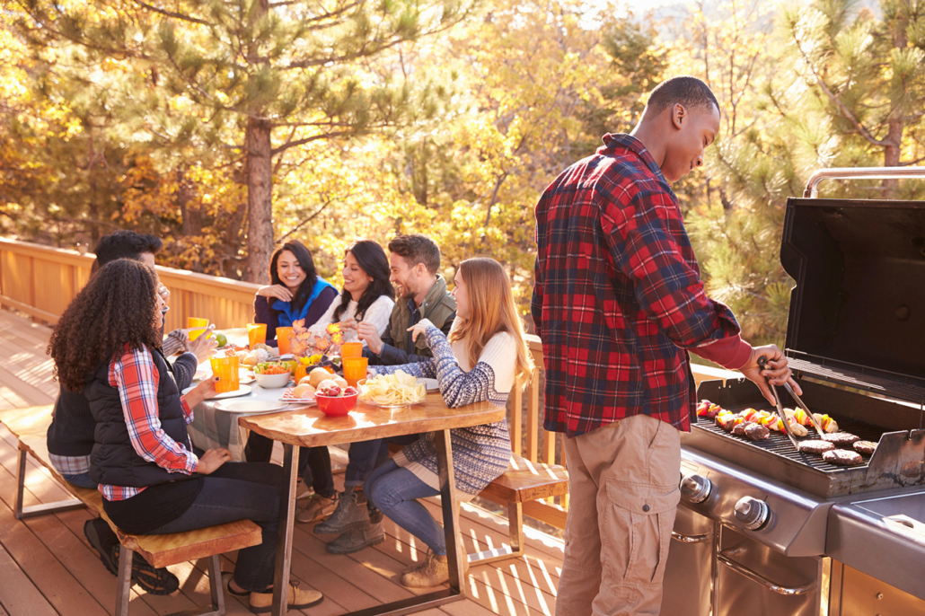 A gagner : 1 BBQ DE 500$, 1 carte-cadeau BMR de 100$ et plus !