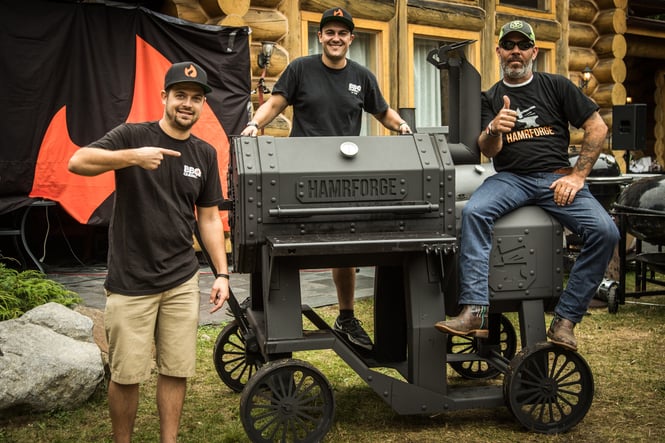 Un Fumoir Hamrforge Beast de 6900$ à gagner !