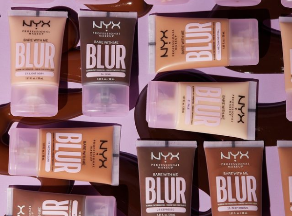 Gagnez un fond de teint Bare With Me Blur de NYX !
