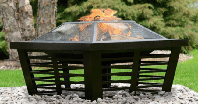 Concours Poulet Canadien : Gagnez un superbe foyer à bois Pleasant Hearth