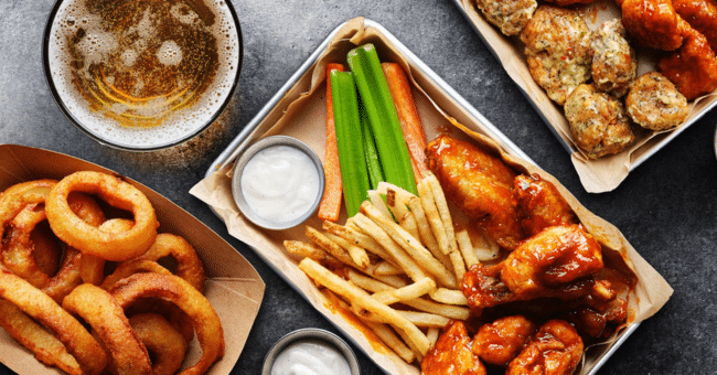 Tentez de gagner un festin pour 4 personnes (côtes levées, ailes de poulet, bâtonnets de fromage…)