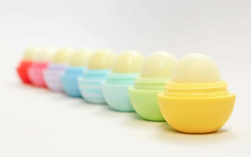 Un baume à lèvres Yellow Balm  à recevoir GRATUITEMENT !