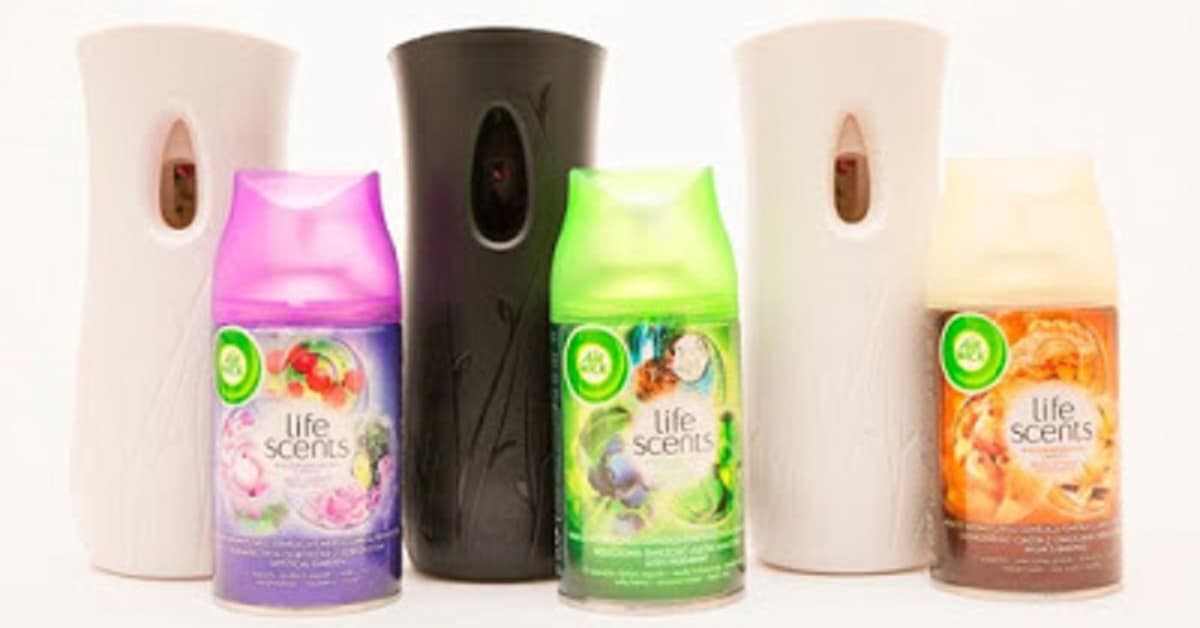 Essayez un purificateur d’air en aérosol ou un produit Freshmatic gratuitement!