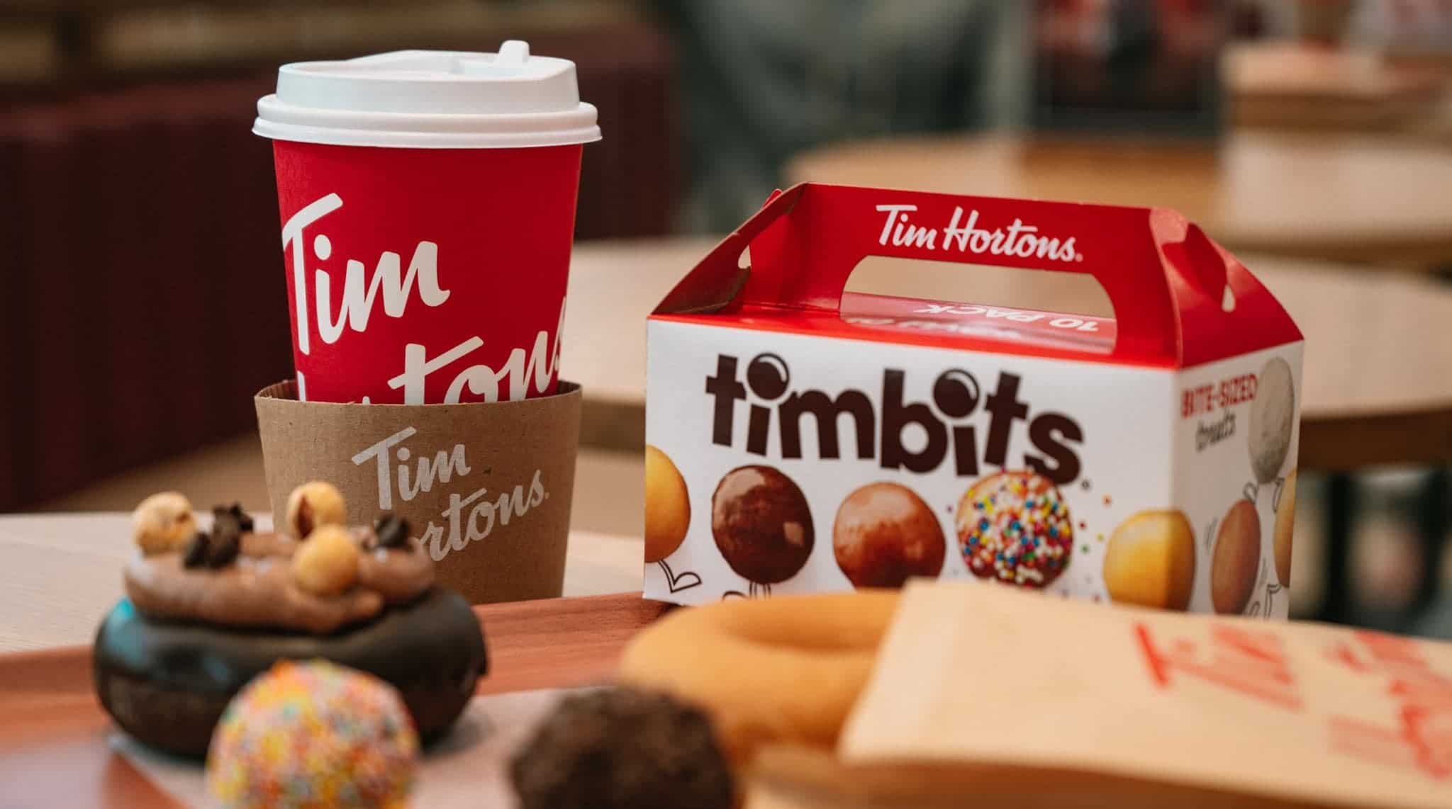 Boîte de 10 Timbits GRATUITE chez Tim Hortons
