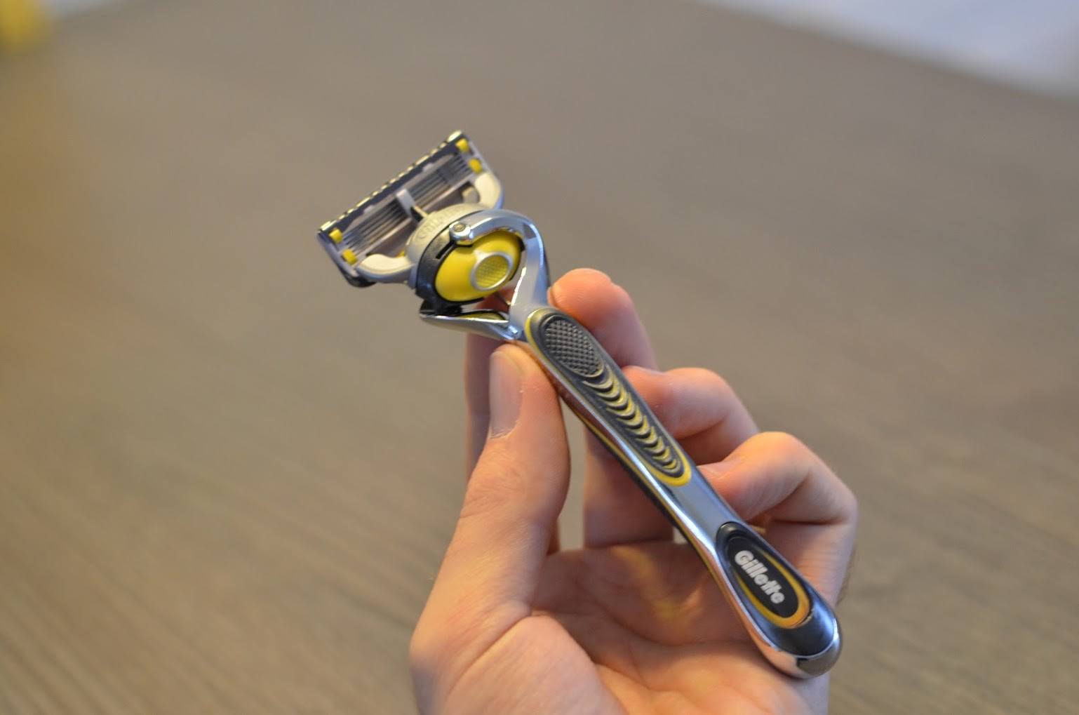 Recevez un rasoir Gillette ProShield GRATUIT
