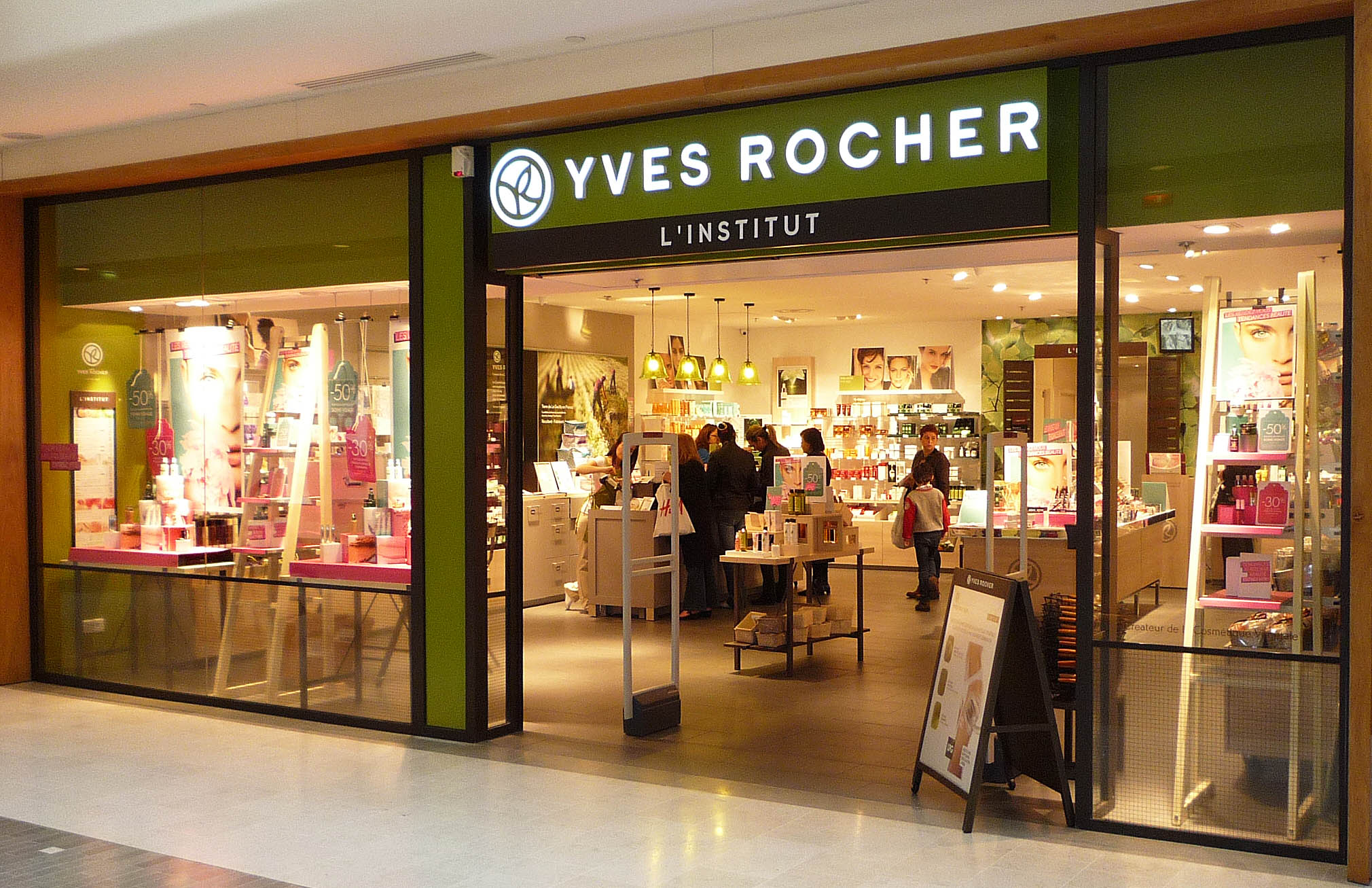 Plus de 1000$ en produits Yves Rocher à gagner !!!